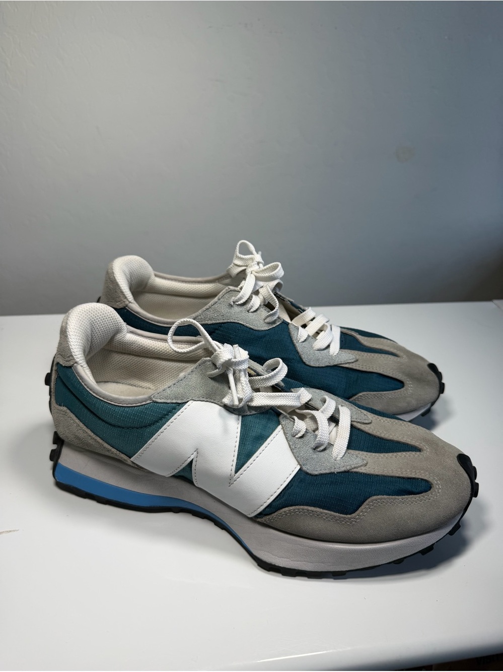 Balance 327 Teal / Grey / White Retro Sneakers 10